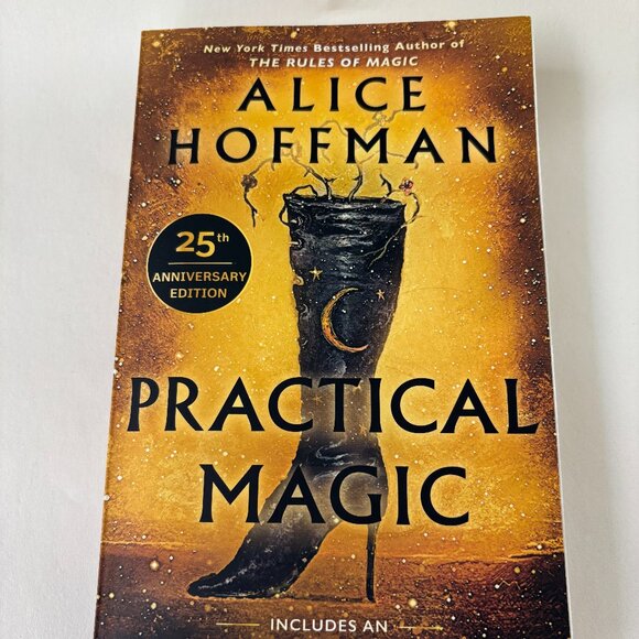 📚3/$20 Practical Magic Paperback novel ~ by Alice Hoffman - Picture 1 of 6